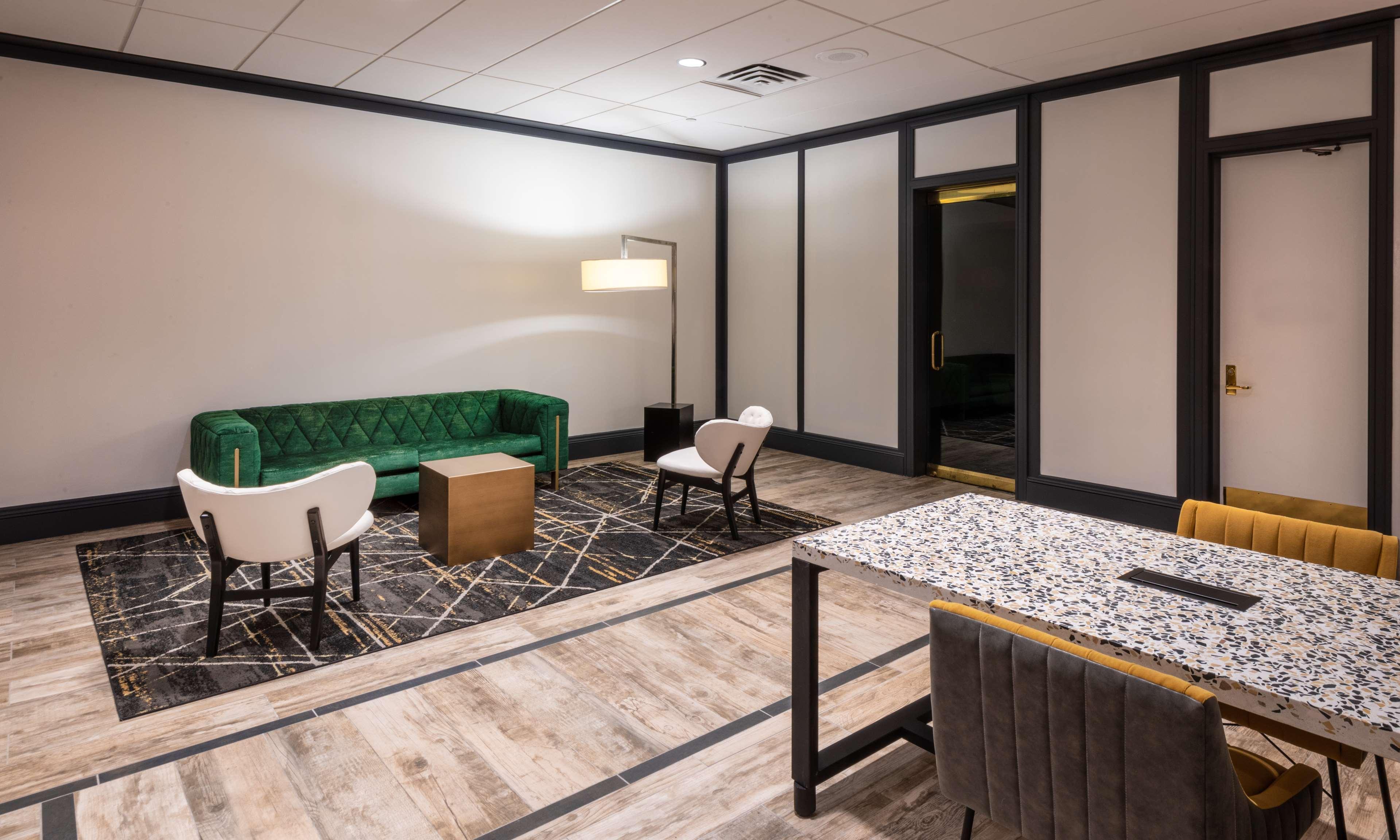 Hotel Doubletree By Hilton Newark Penn Station, Nj Exterior foto
